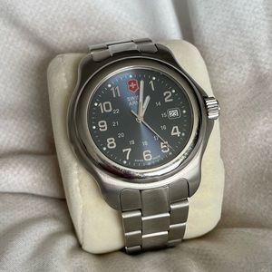 Swiss Army Victorinox Silver Wristwatch